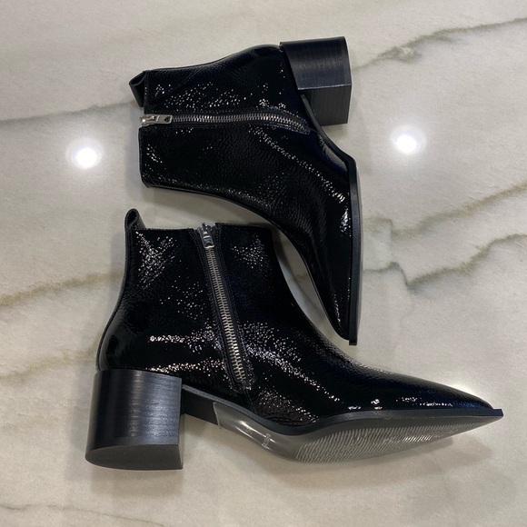 Everlane Boots size 6.5 Black Patent Leather Pointed Toe - Picture 7 of 15